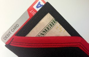 The Sushi Wallet raises over $6,000 on Kickstarter to simplify your pocket.