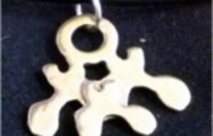 From the microscope to fashion accessory: 3D printed jewellery of our DNA